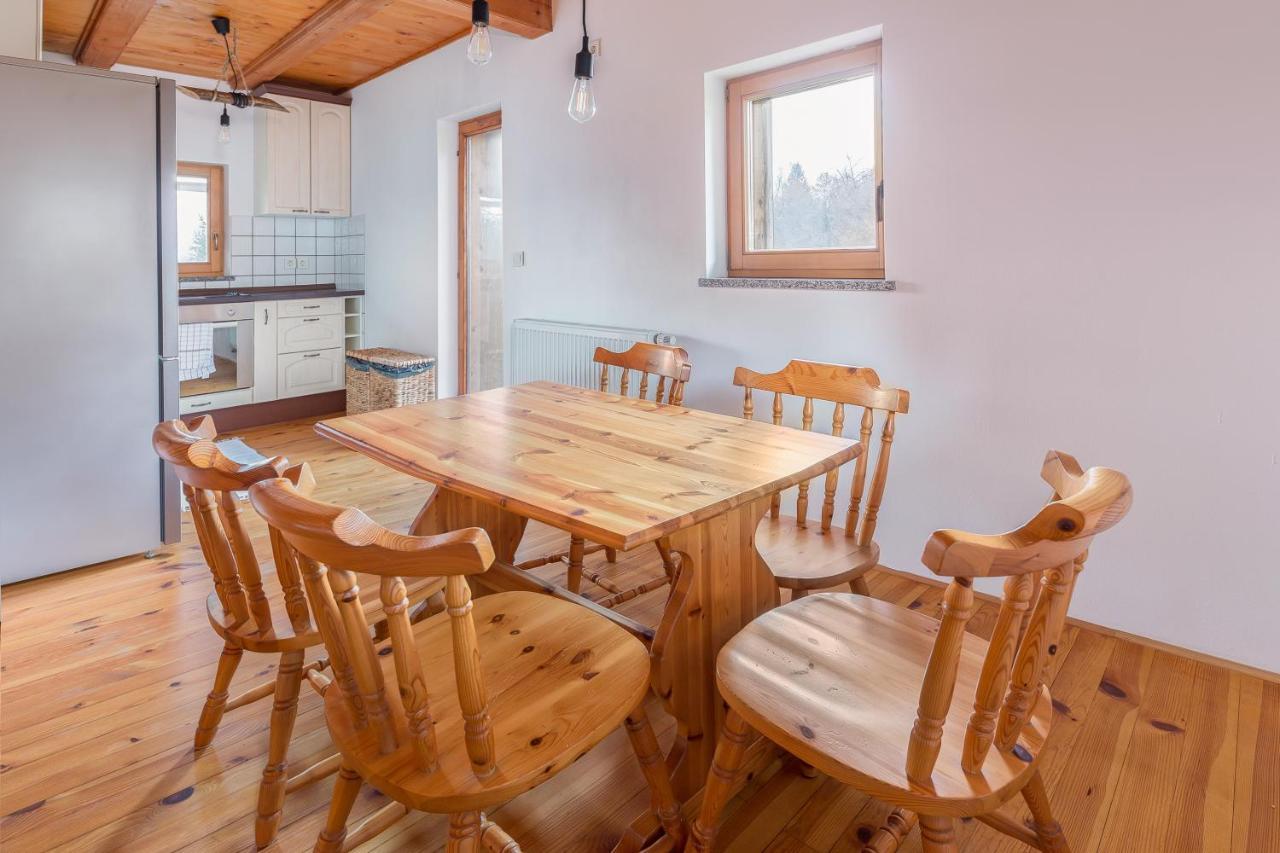 Svisla Apartment Kranj Luaran gambar
