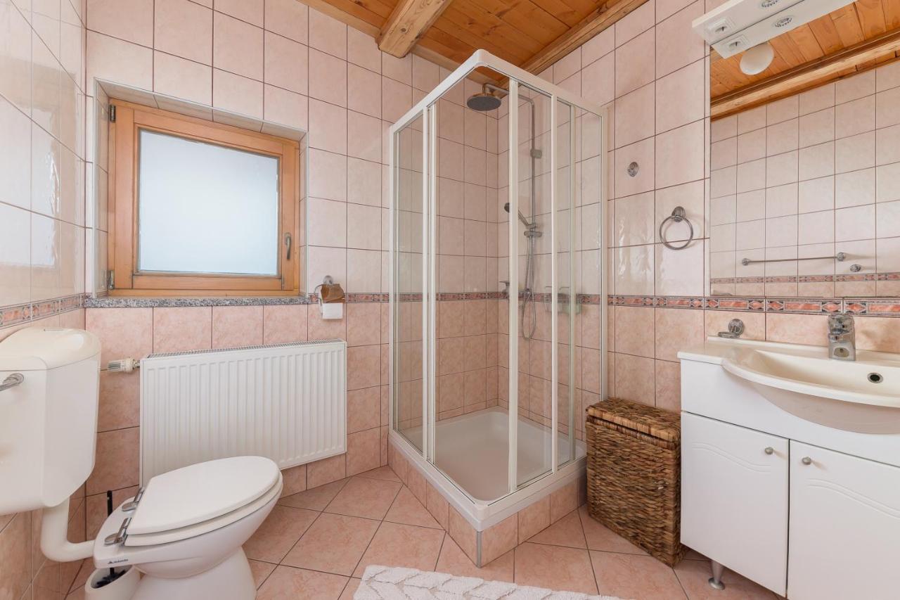 Svisla Apartment Kranj Luaran gambar