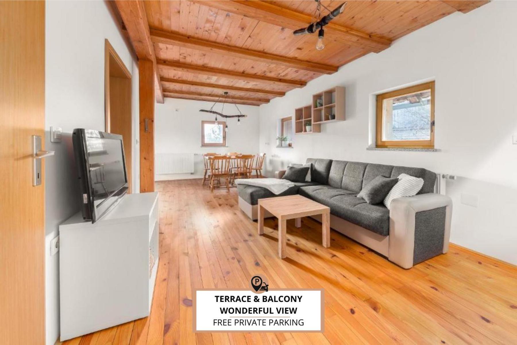 Svisla Apartment Kranj Luaran gambar